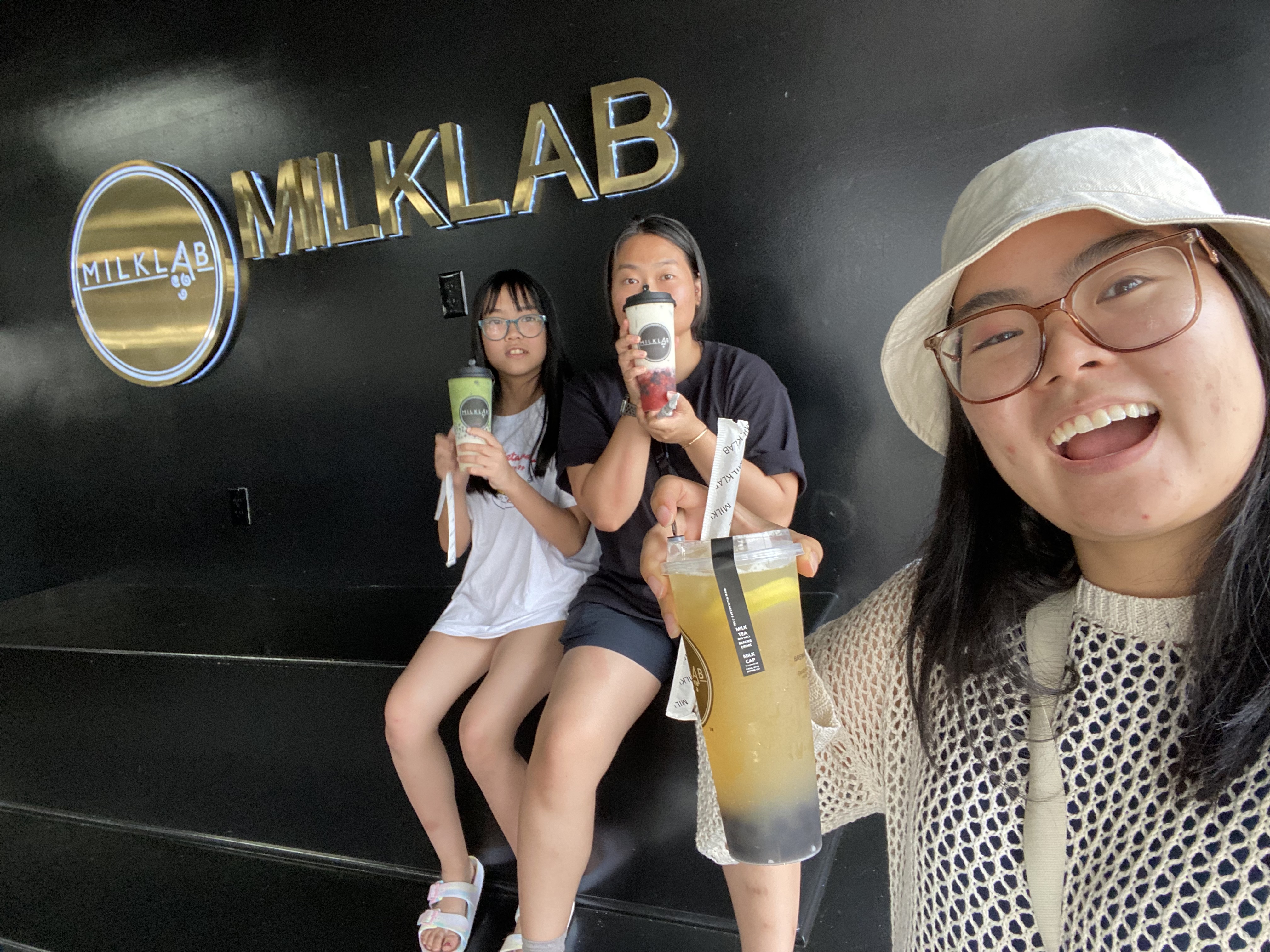 N Phan and sister getting bubble tea